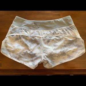 Lululemon Speed Shorts 2.5”